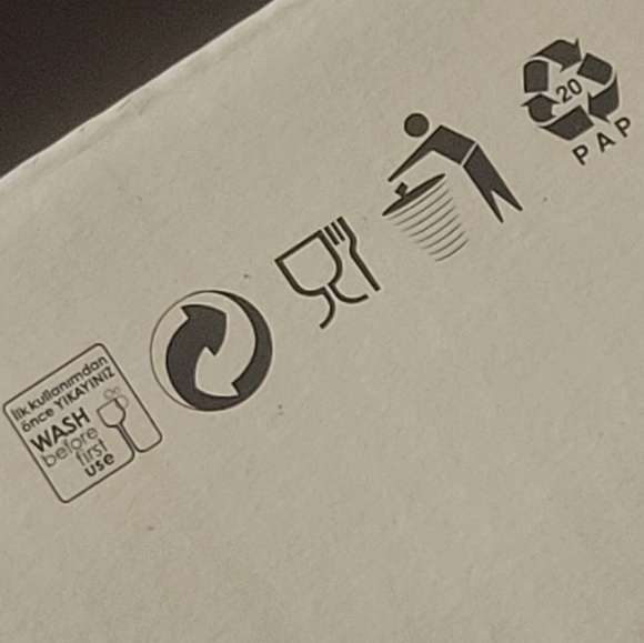 2 Gibsons NIB Gold Rimmed Long Stem Wine Glasses - Picture 7 of 7